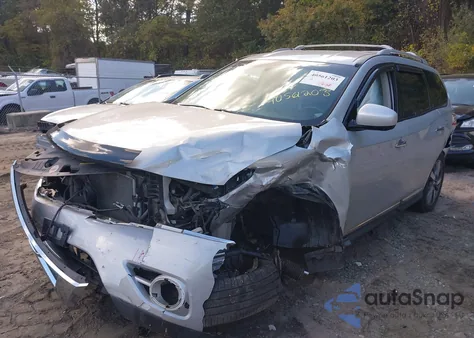 2013 Nissan Pathfinder Platinum z USA, uszkodzony, nr VIN 5N1AR2MM7DC600954